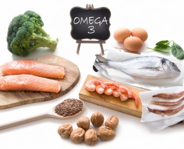A range of foods containing Omega 3s
